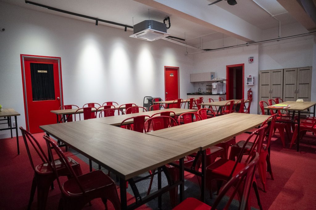 New Skywalker Room with U-shape meeting tables at CERT Academy Puchong
