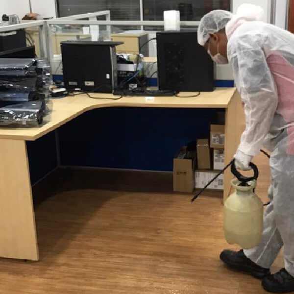 Pressure spraying disinfection in an office